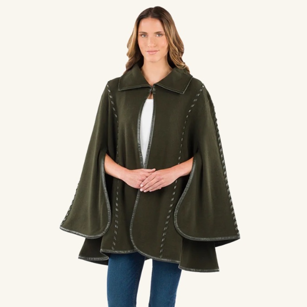 NWT Patricia Nash Sleeved Cape